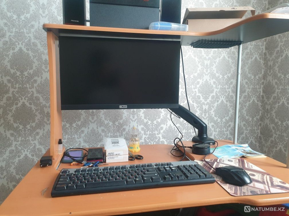 Игровой монитор почти новый 22 Алматы - изображение 2