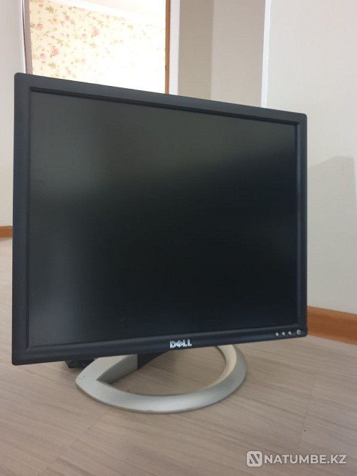 Selling a monitor. Color black. Price 6000 tenge. Bargaining is appropriate. Almaty - photo 1