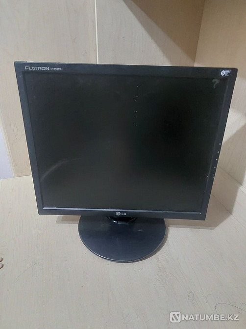 Selling LG monitor Almaty - photo 2