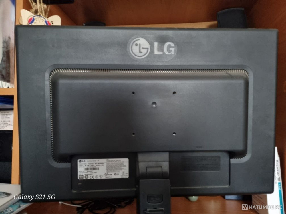 Продам Монитор LG Алматы - изображение 2