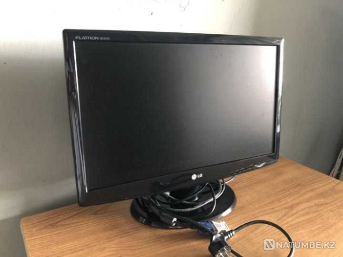 Selling an LG monitor (Full HD 23 inches 75Hz) in excellent condition. Almaty - photo 5