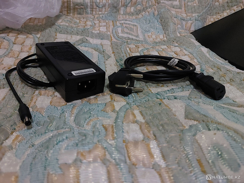 Монитор 24 IPS Тонкий Безрамочный Матовый экран HDMI Алматы - изображение 5