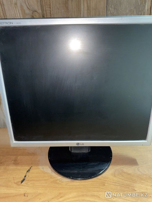 LG flatron l1953s - sf Алматы - изображение 1