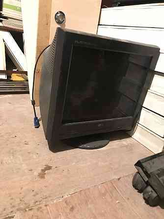 Продам монитор LG (эл джи). FLATRON ez T717B. Шнур в комплекте. Алматы