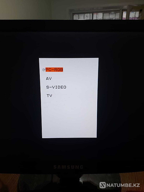 Монитор SAMSUNG 22 дюйма со встроенным TV тюнером Алматы - изображение 3