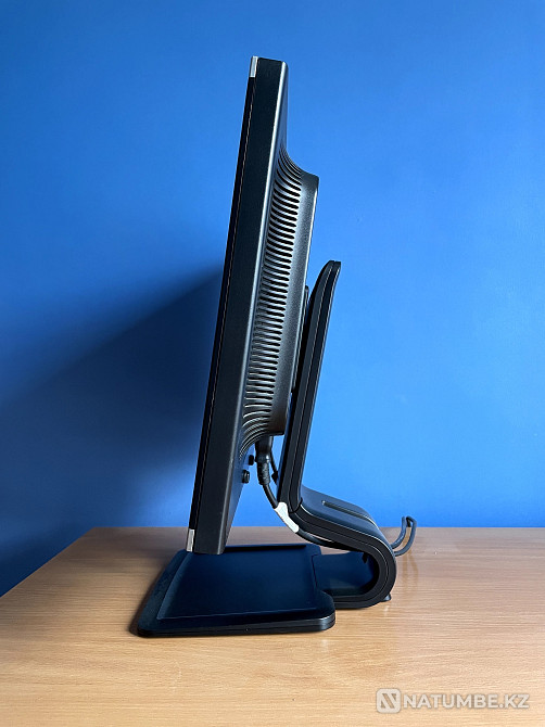 ЖК-монитор HP Compaq LA2405wg 61 см (24") Алматы - изображение 2