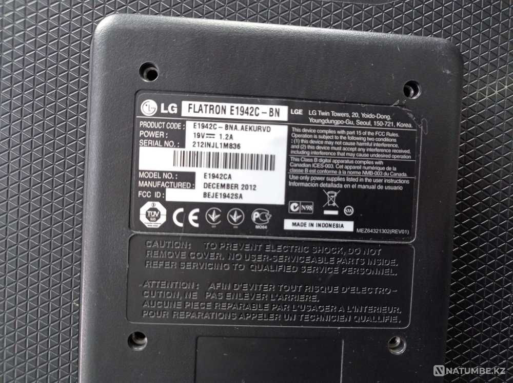 18.5" Монитор LG E1942CA Алматы - изображение 3