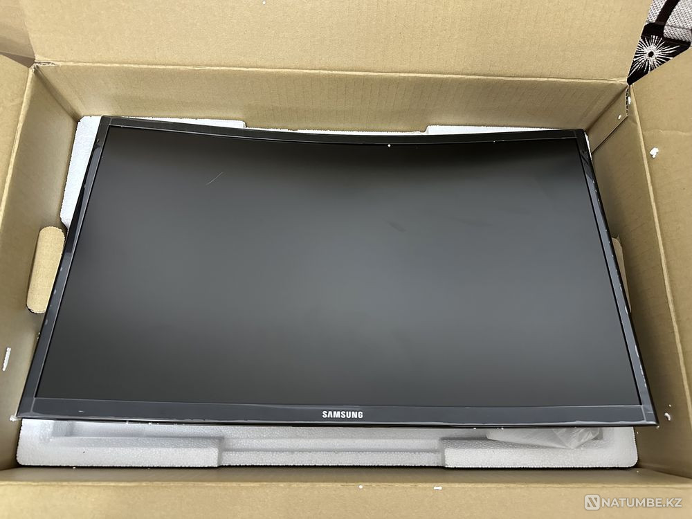 Монитор 23.5" SAMSUNG C24F390FHI; Black Алматы - изображение 1