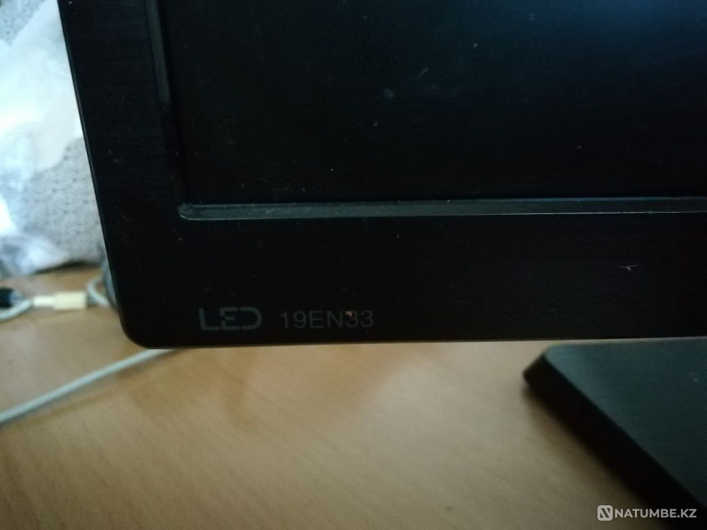 Продам монитор LG 19EN33 Алматы - изображение 2