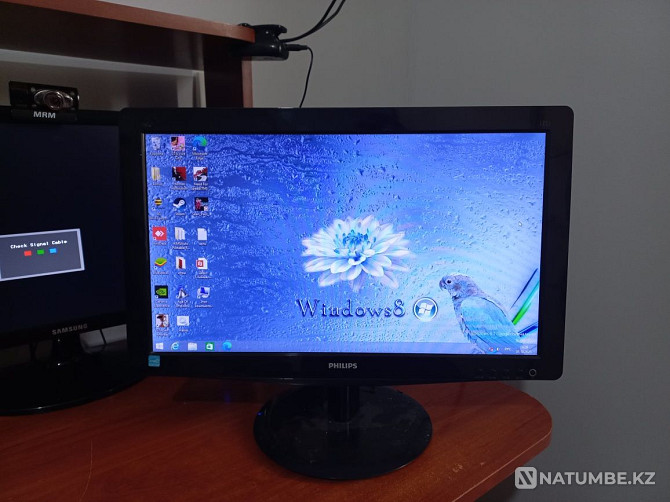 Монитор Philips хорошое состояние Алматы - изображение 1