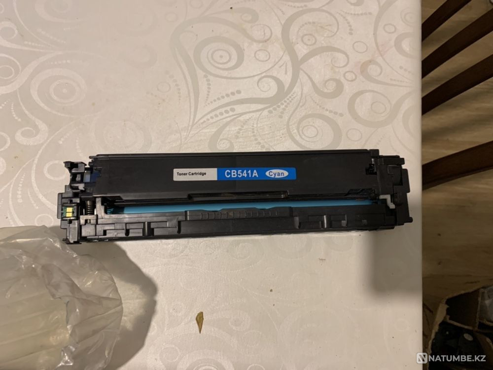 Картридж оригинал на HP CB541A cyan синий Алматы - изображение 1