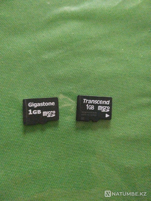 Flash drive; phone memory card; M2 Sony adapter. Almaty - photo 1