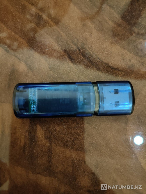 Флешка на 2 Гб от Transcend Алматы - изображение 1