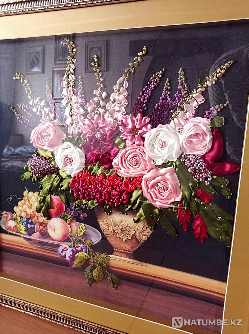 Картина вышитая лентами 3D авторская натюрморт в раме подарок девушке  - изображение 2