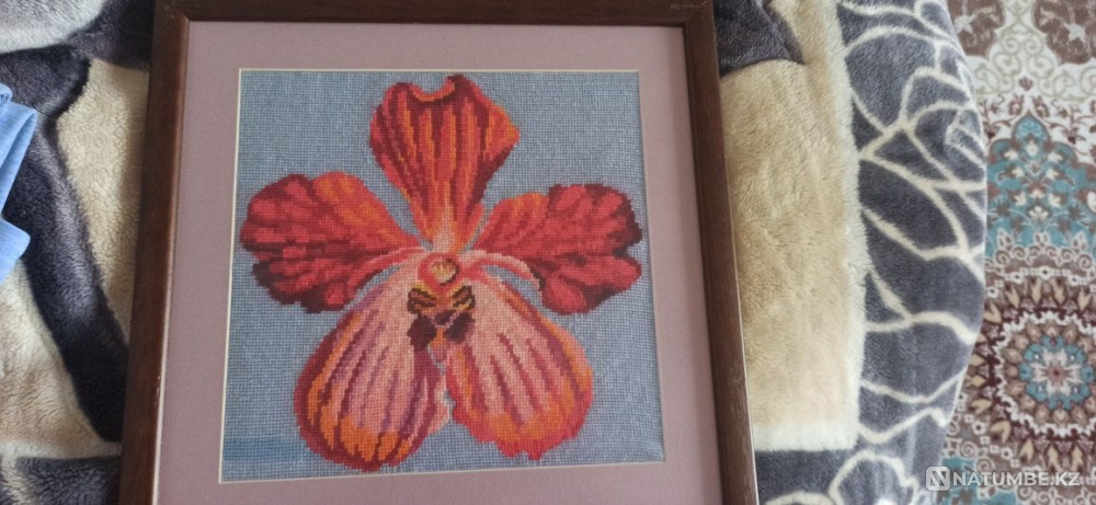 Embroidered paintings  - photo 1