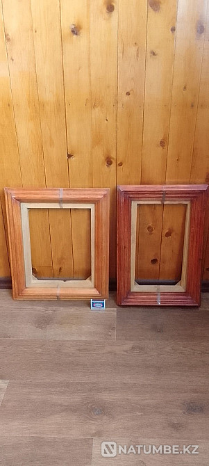 Picture frames made of solid wooden baguette  - photo 2