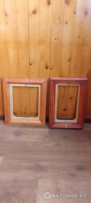 Picture frames made of solid wooden baguette  - photo 1