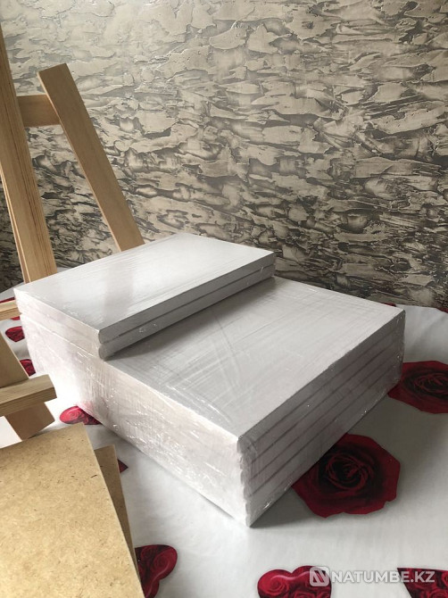 Canvases on a stretcher  - photo 2