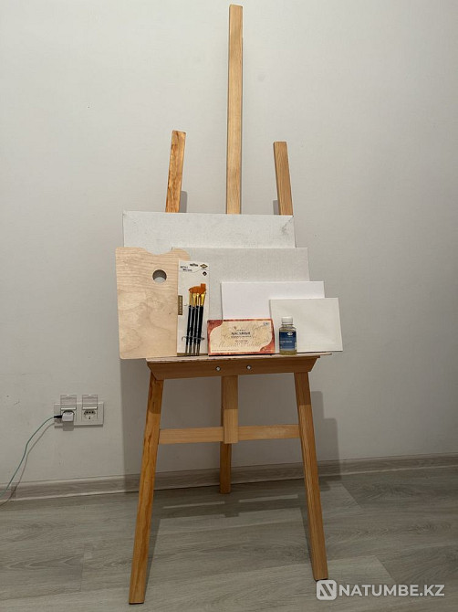Easel  - photo 3