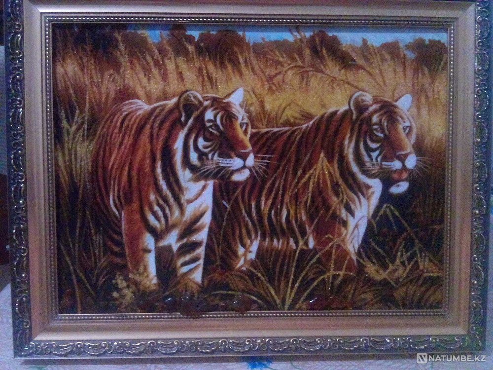 Испандық емен жақтауларындағы тамаша кәріптас суреттері  - изображение 3