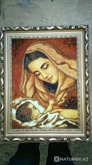 Испандық емен жақтауларындағы тамаша кәріптас суреттері  - изображение 1