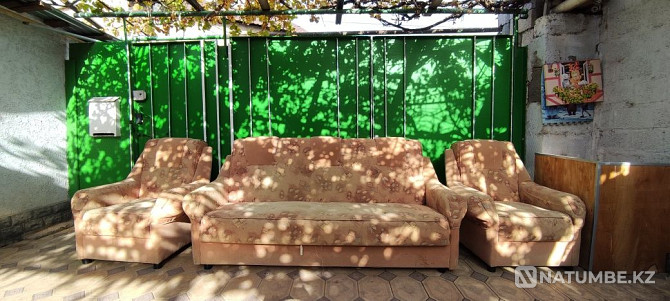 Продам диван с двумя креслами Алматы - изображение 3