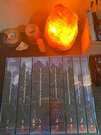 Комплект книг "Гарри Поттер" на английском языке абсолюно новые  Алматы