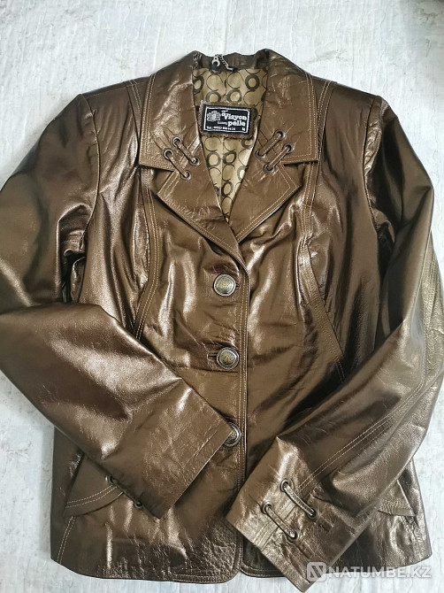 Былғары күрте; өлшемі М  Алматы - изображение 1