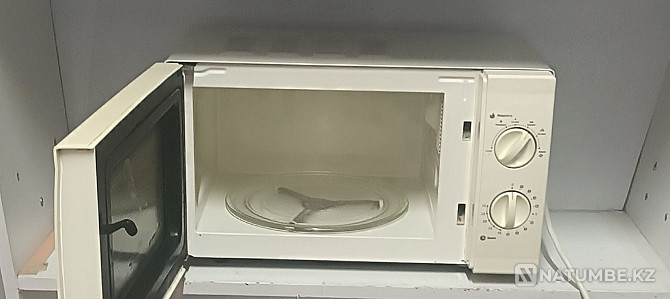 Selling microwave Almaty - photo 5