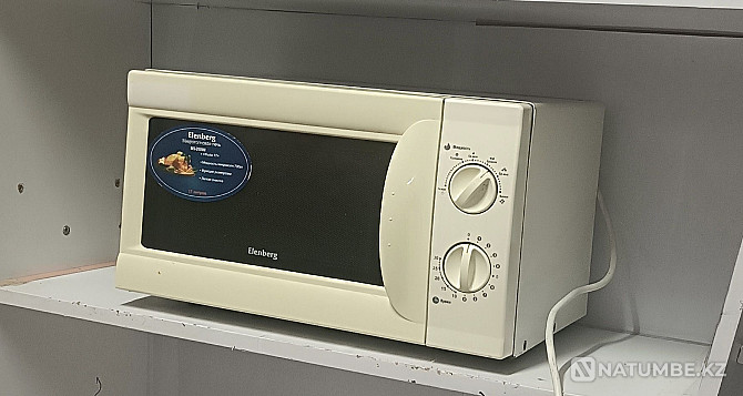 Selling microwave Almaty - photo 2