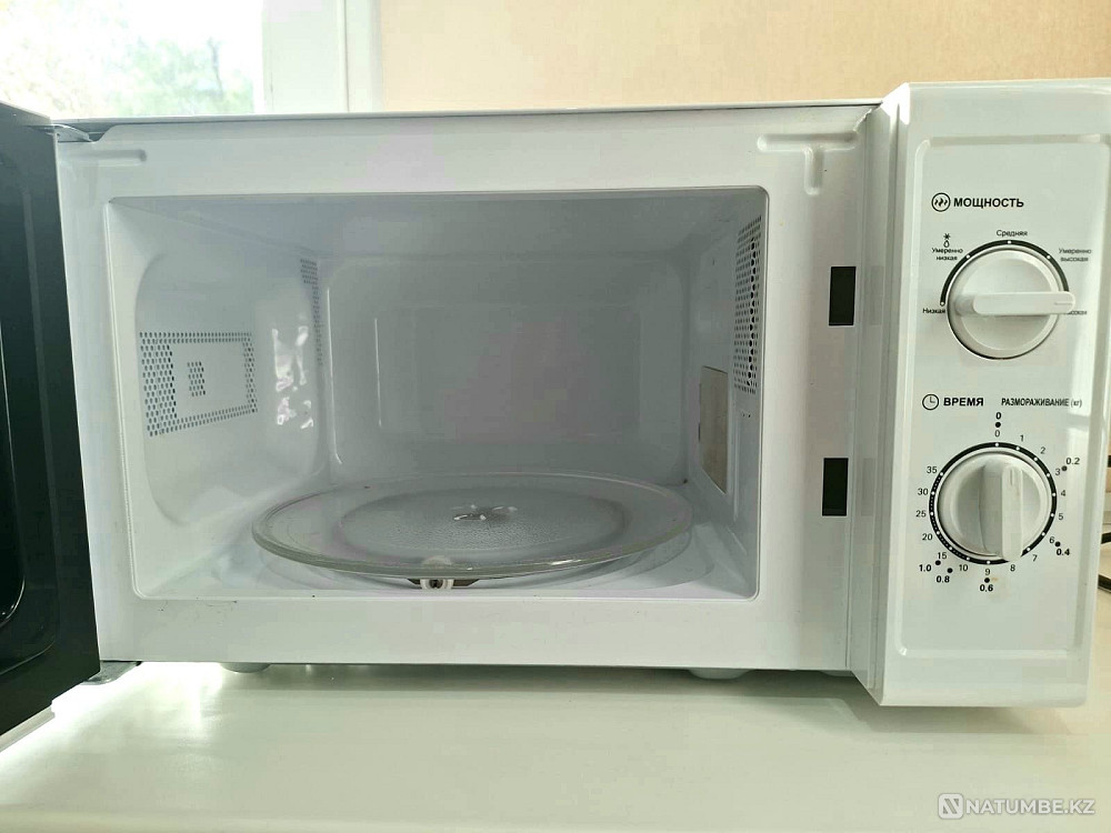 Продаётся Микроволновка(Микроволновная печь) Алматы - изображение 2