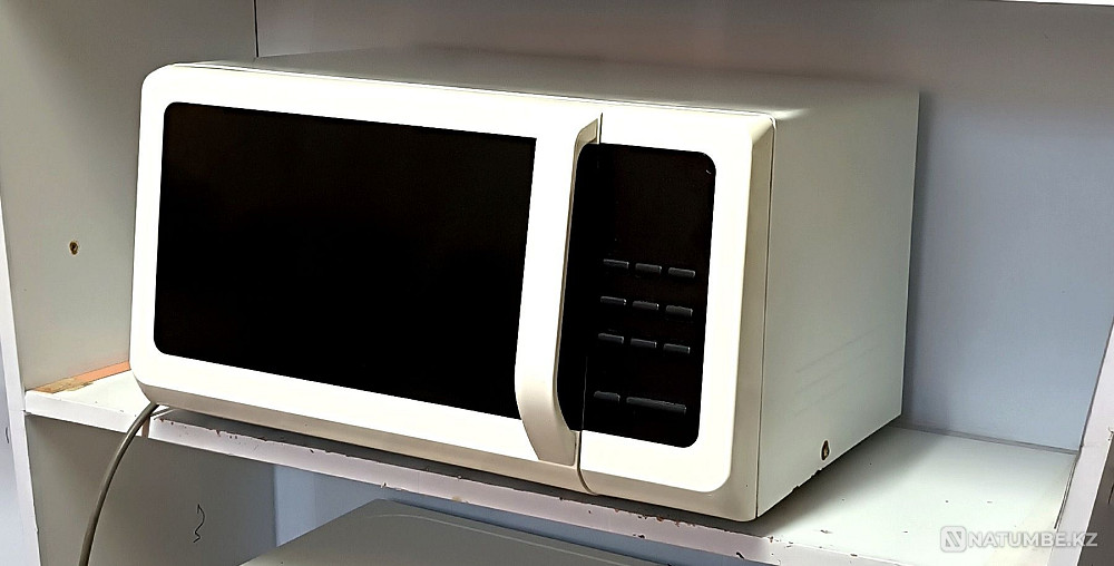 Selling a microwave oven Almaty - photo 1