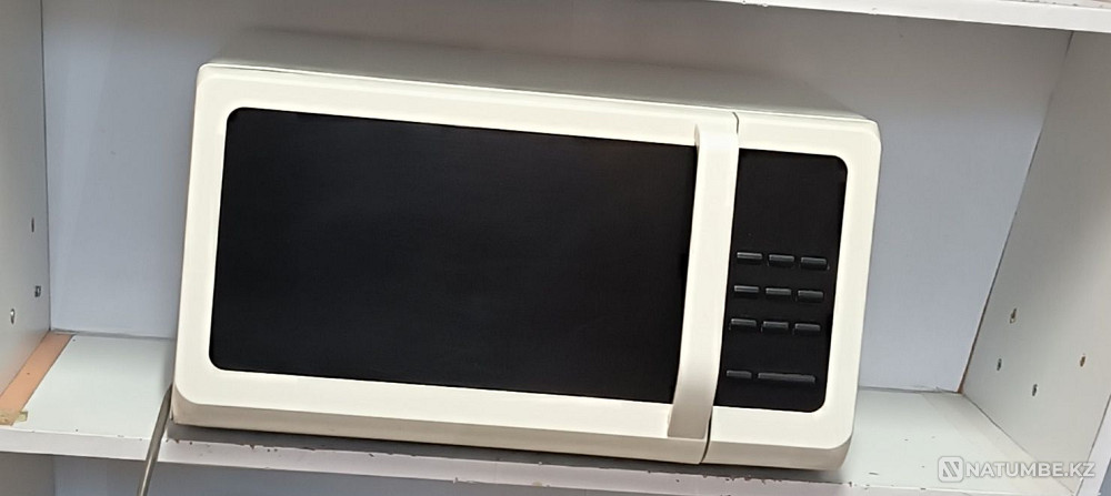 Selling a microwave oven Almaty - photo 3