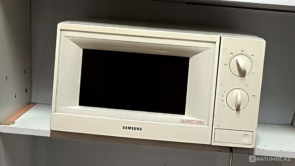 Продам микроволновку с грилем Алматы - изображение 3