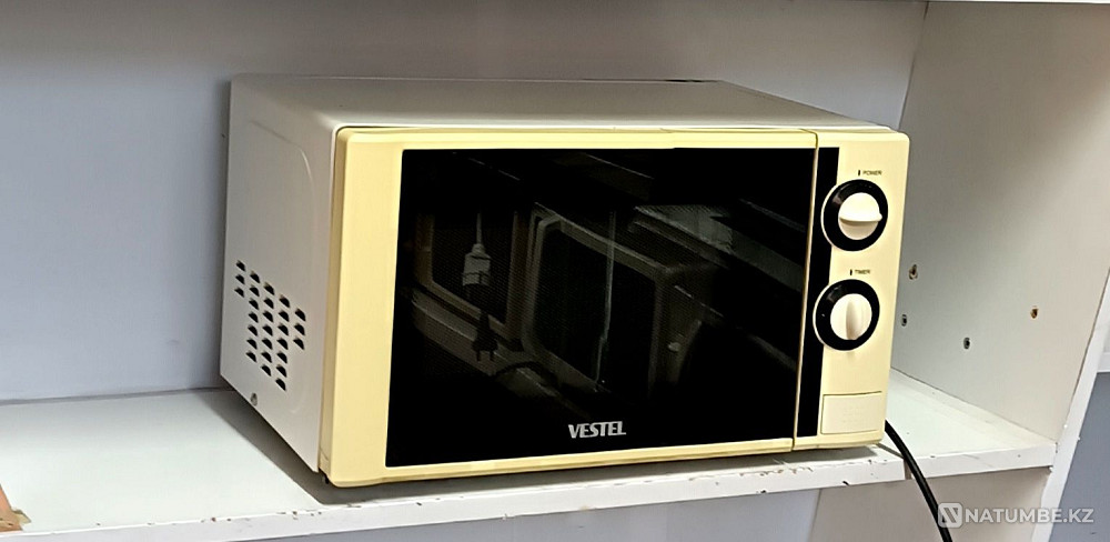 Selling a microwave oven Almaty - photo 2