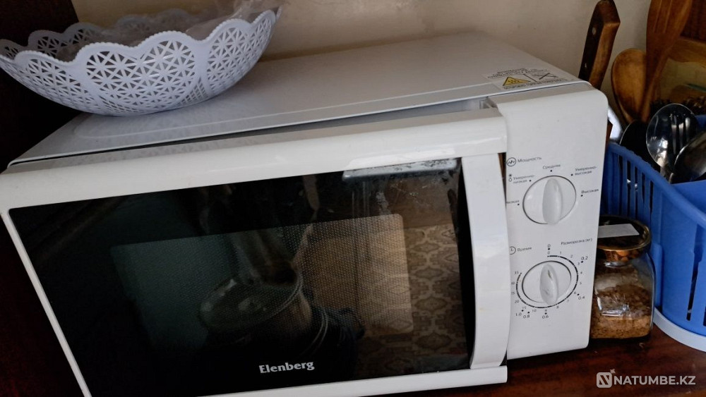 Selling microwave Almaty - photo 1