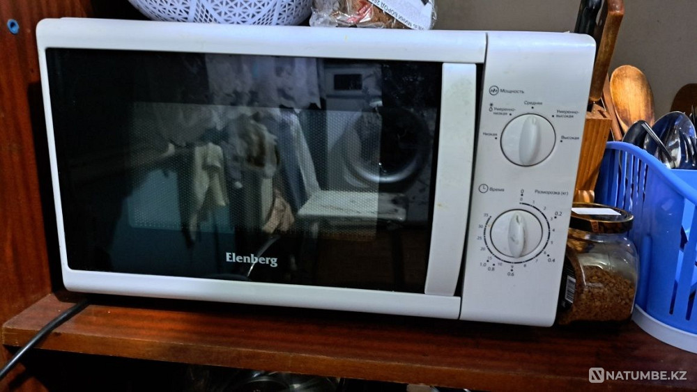 Selling microwave Almaty - photo 2