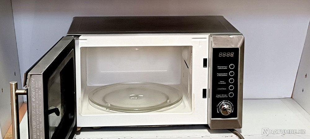 Selling microwave Almaty - photo 5