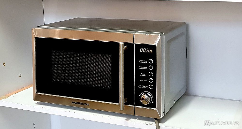 Selling microwave Almaty - photo 4