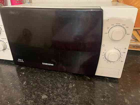 Продам микроволновку Samsung  Алматы