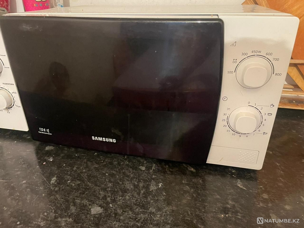 Продам микроволновку Samsung Алматы - изображение 2