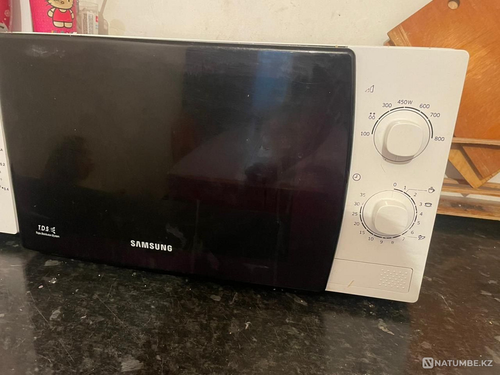 Продам микроволновку Samsung Алматы - изображение 3