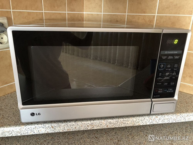 Продам микроволновую печь LG Алматы - изображение 1