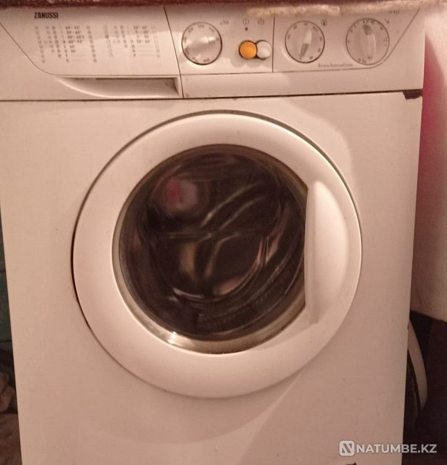Продам стиральную машину Zanussi на запчасти Алматы - изображение 1