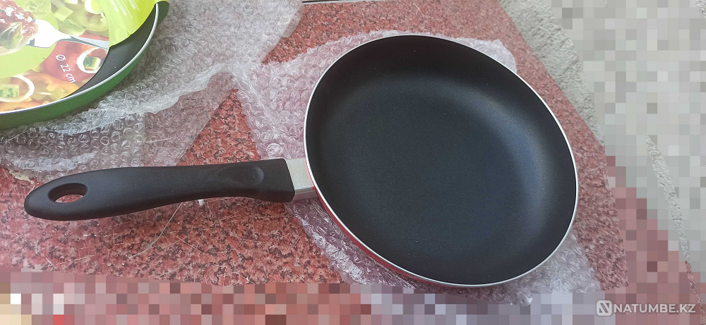Сковородка по 3000 продаётся для кухни Алматы - изображение 2