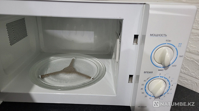 Selling LG microwave oven Almaty - photo 4