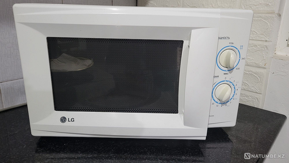 Продам микроволновую печь LG Алматы - изображение 1