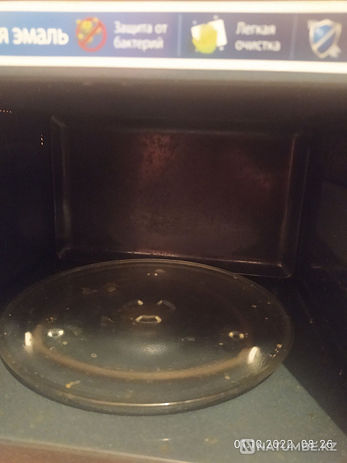 Microwave oven Samsung ME73AR. Almaty - photo 3