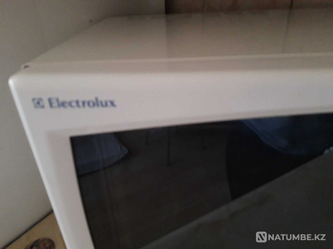 Electrolux microwave oven Almaty - photo 2