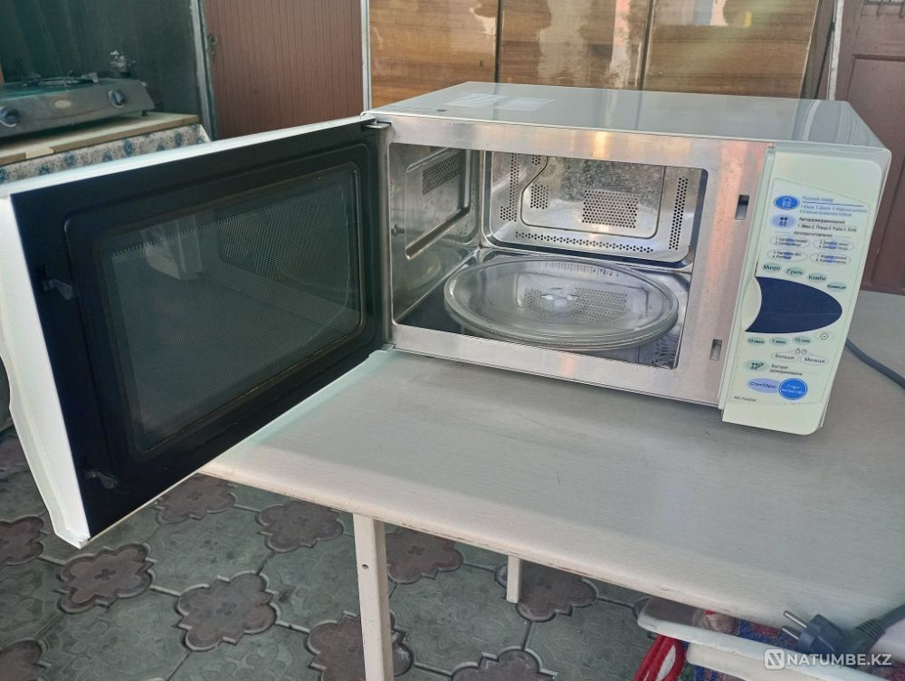 Used LG microwave oven Almaty - photo 4